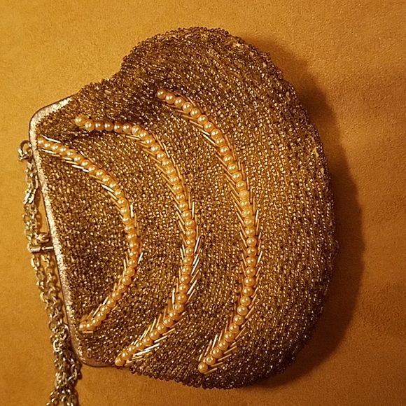 Pearl and beaded evening clutch - Picture 3 of 3